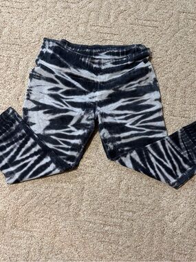 Nike Black & White Tie-Dye Leggings